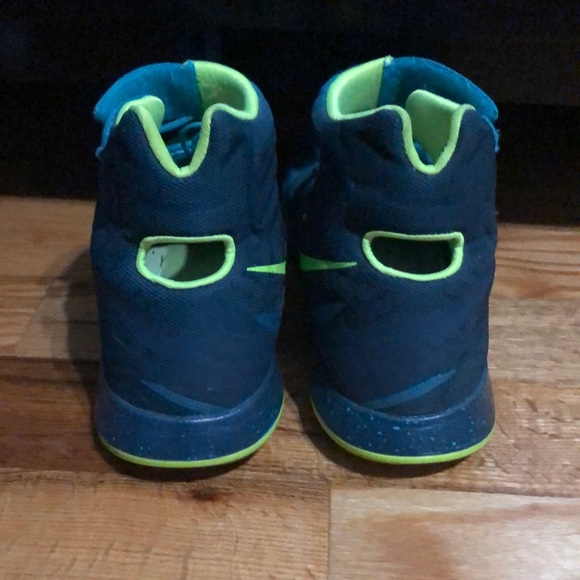 Nike hyper REVS size 12 - Picture 5 of 6